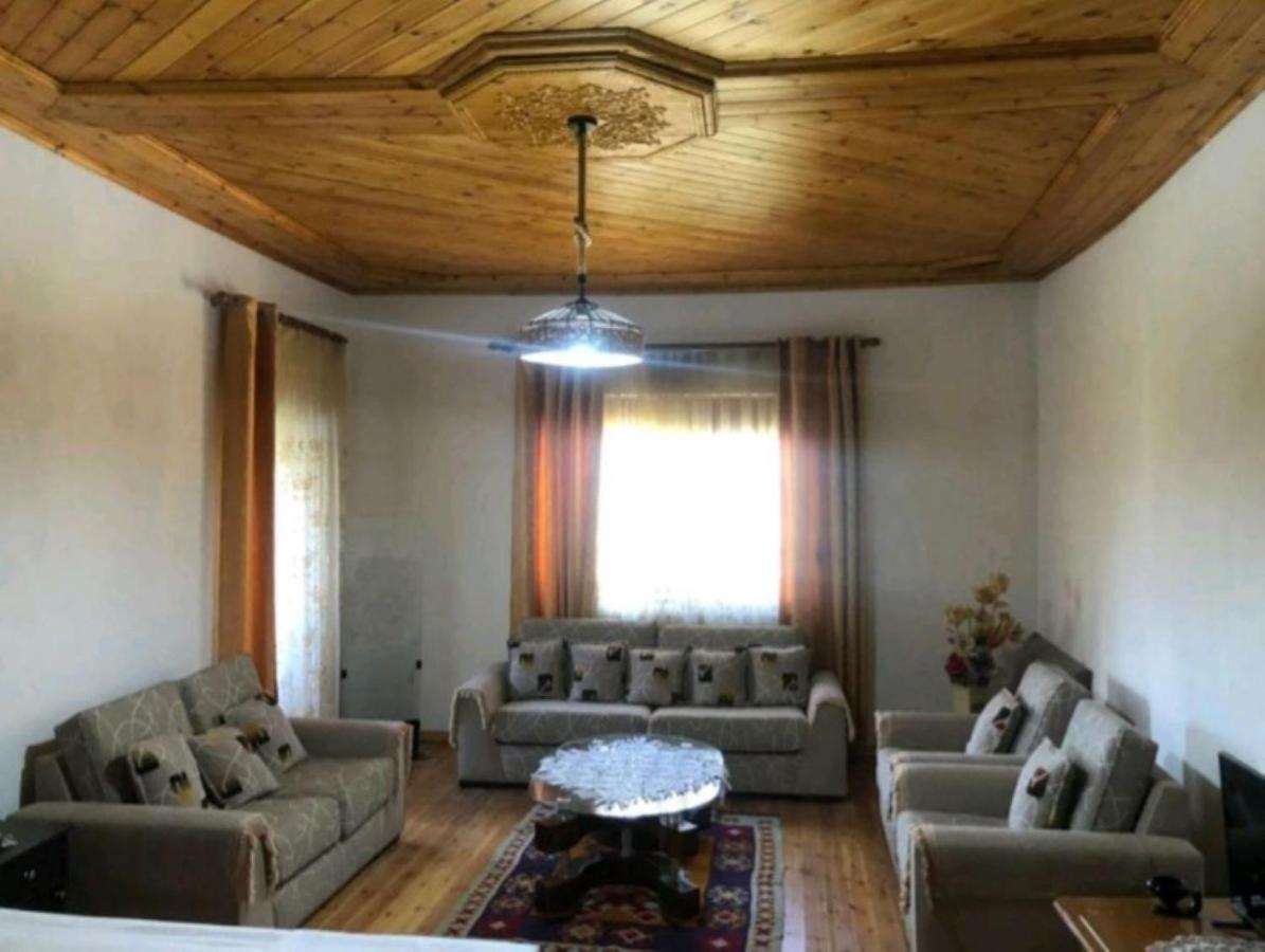 Miziriguesthouse จีโรคาสเตอร์ ภายนอก รูปภาพ